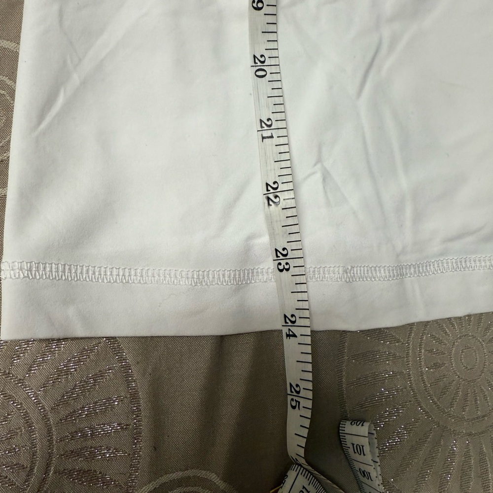 LuluLemon Chaturanga Tank Top in White NEW - Picture 13 of 13